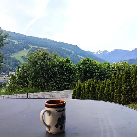 Mit Atemberaubendem Blick Auf Planai Und Inklusive Parkplatz Apartment